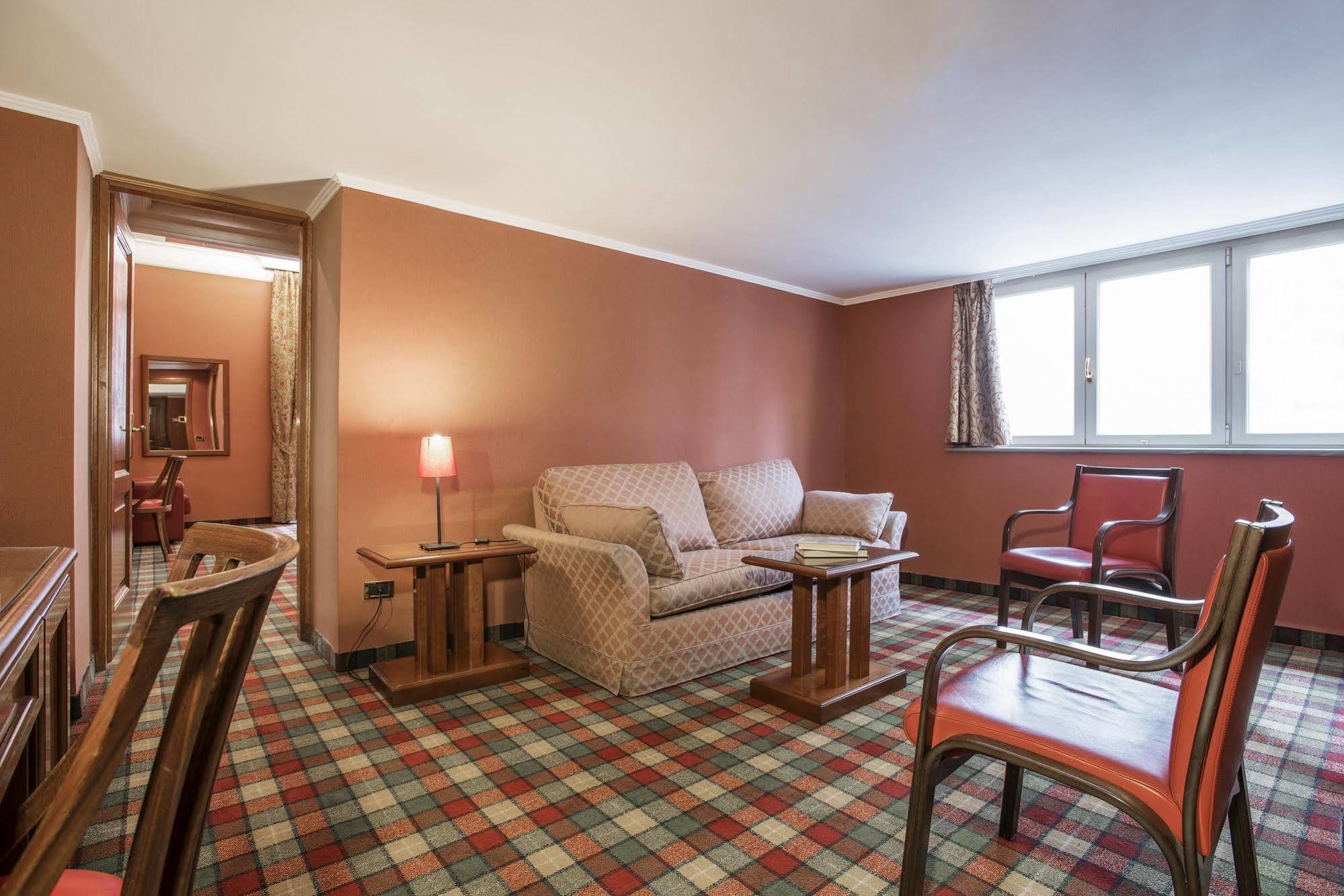 Hotel Rex Rome Bagian luar foto